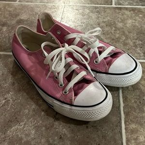 Pink converse
